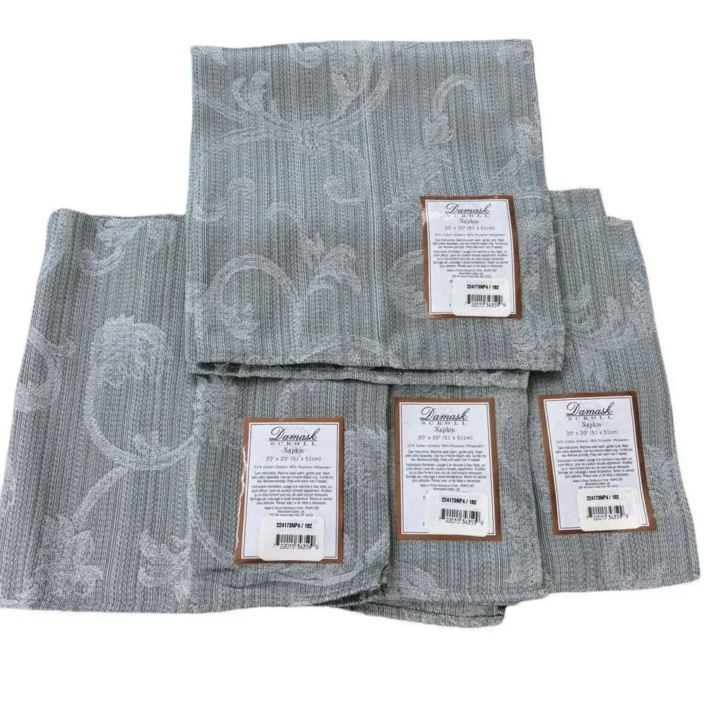 4 Lovely New with tags Damask Scroll Napkins 20x20